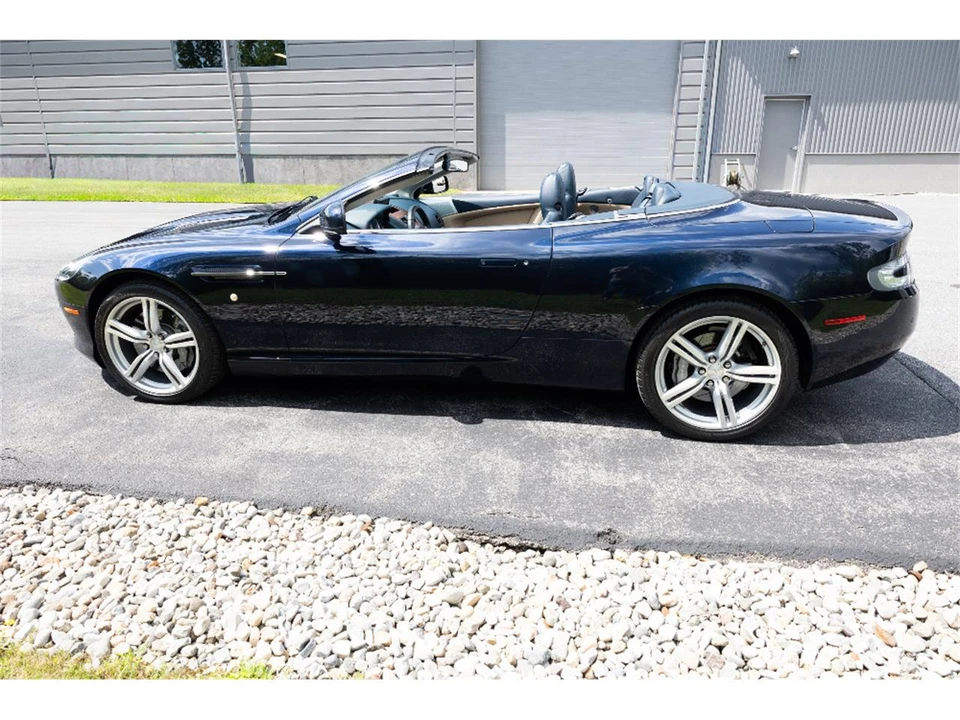 2010 Aston Martin DB9 - Image 12 of 30