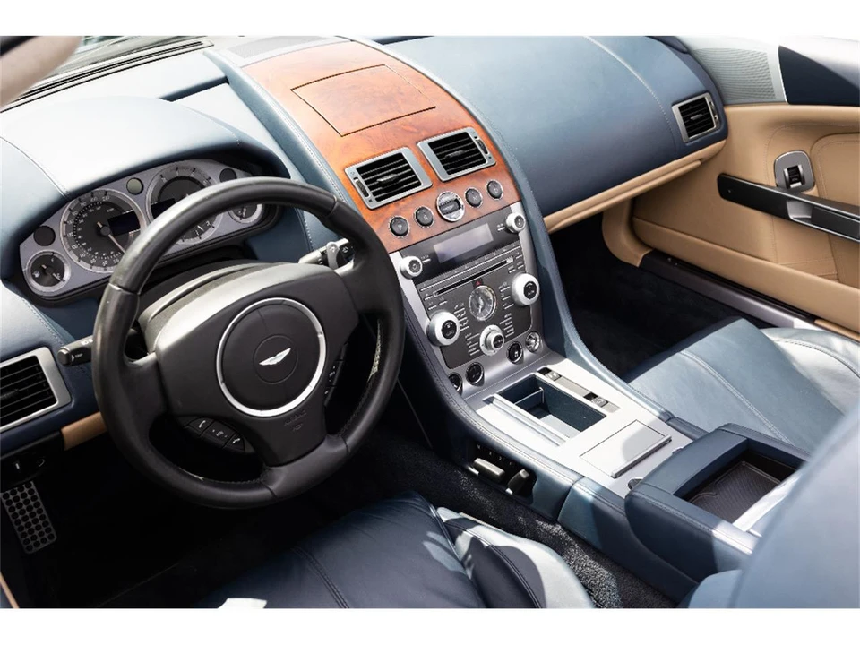 2010 Aston Martin DB9 - Image 23 of 30