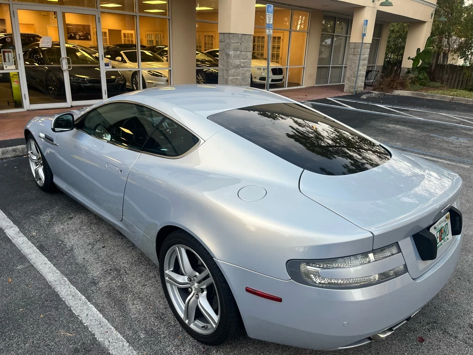 2010 Aston Martin DB9 - Image 9 of 21