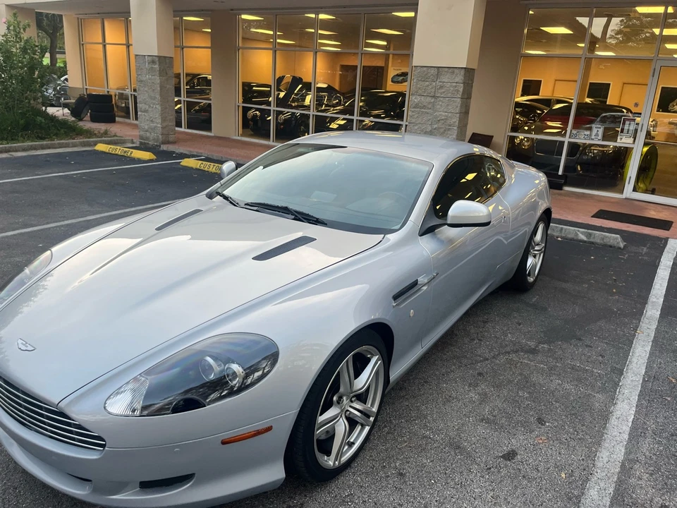 2010 Aston Martin DB9 - Image 12 of 12