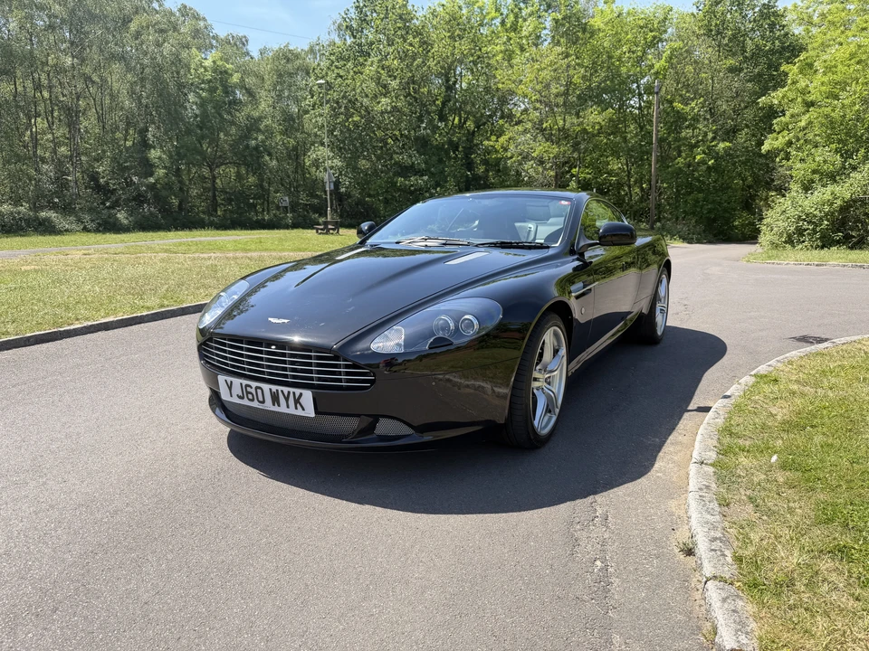 2010 Aston Martin DB9 - Image 9 of 31