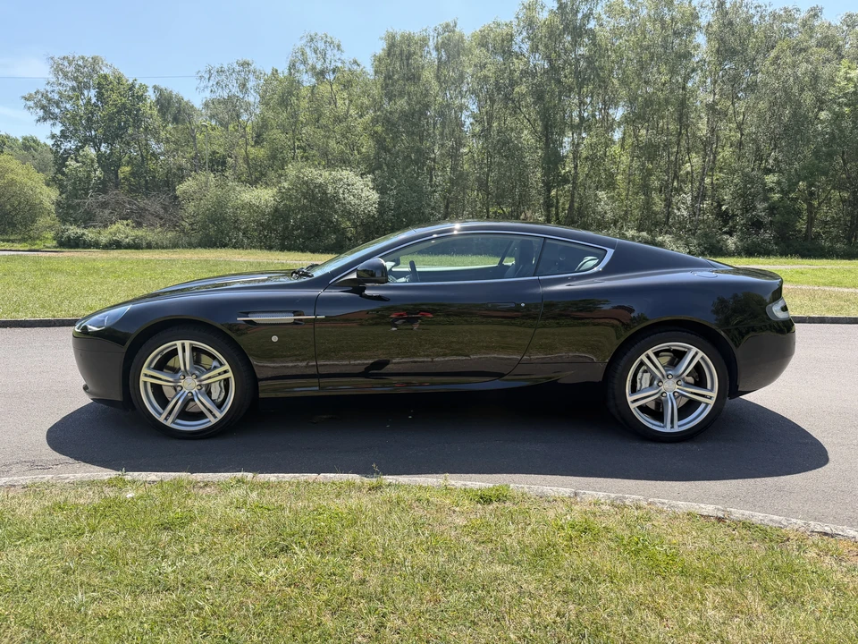 2010 Aston Martin DB9 - Image 8 of 31