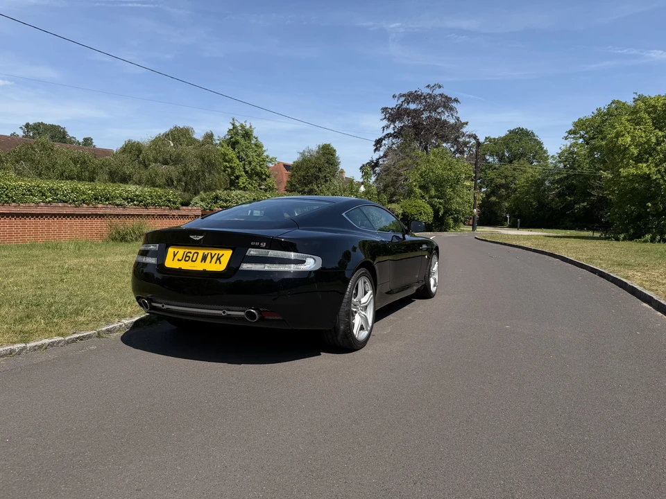 2010 Aston Martin DB9 - Image 5 of 31