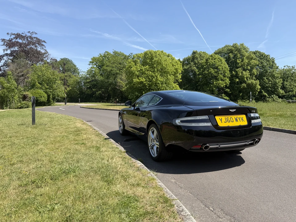 2010 Aston Martin DB9 - Image 7 of 31