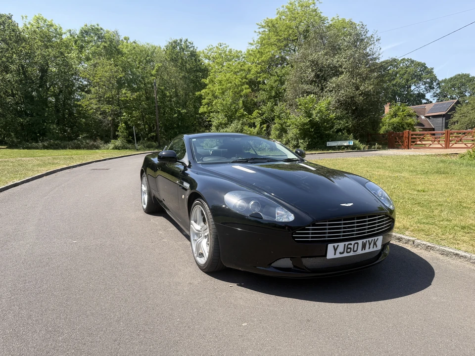 2010 Aston Martin DB9 - Image 3 of 31
