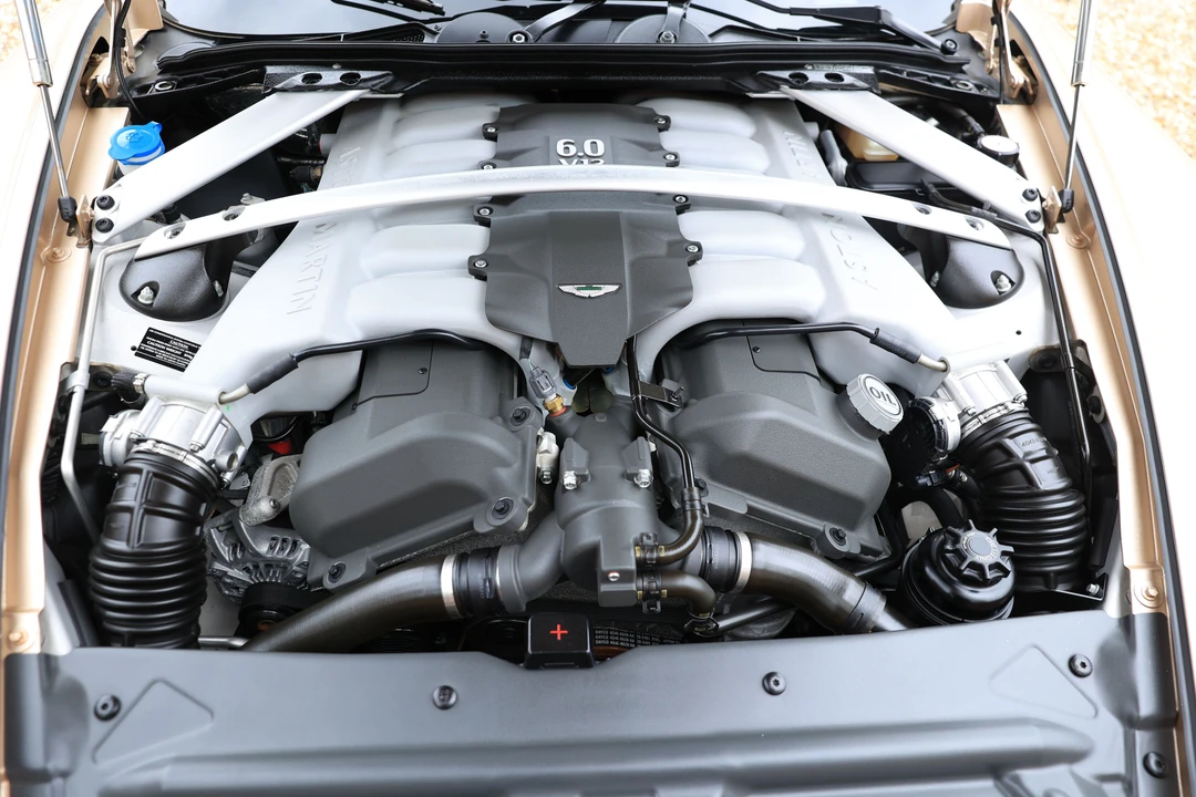 2010 Aston Martin DB9 - Image 19 of 23