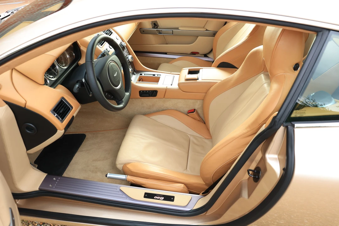 2010 Aston Martin DB9 - Image 15 of 23