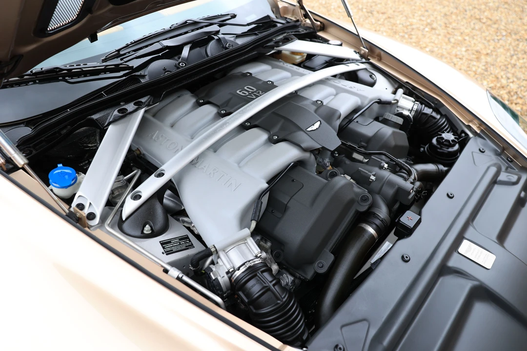 2010 Aston Martin DB9 - Image 20 of 23