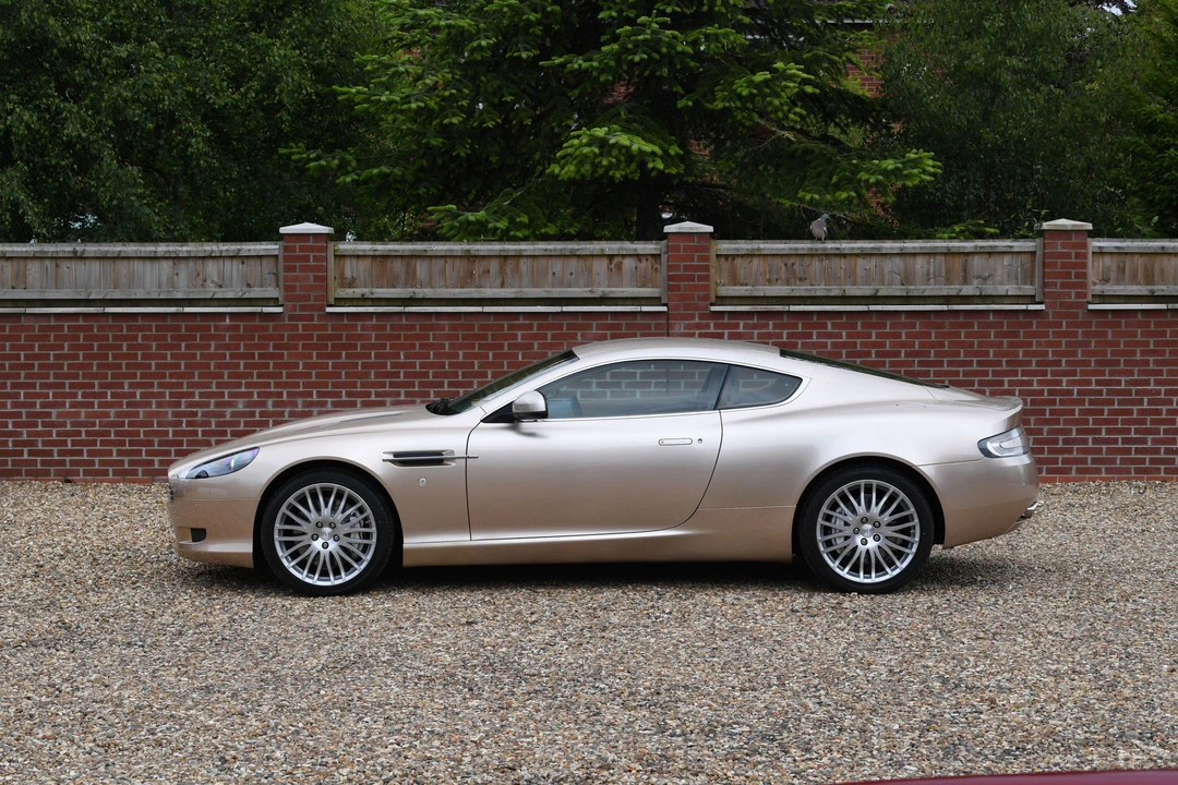 2010 Aston Martin DB9 - Image 3 of 23