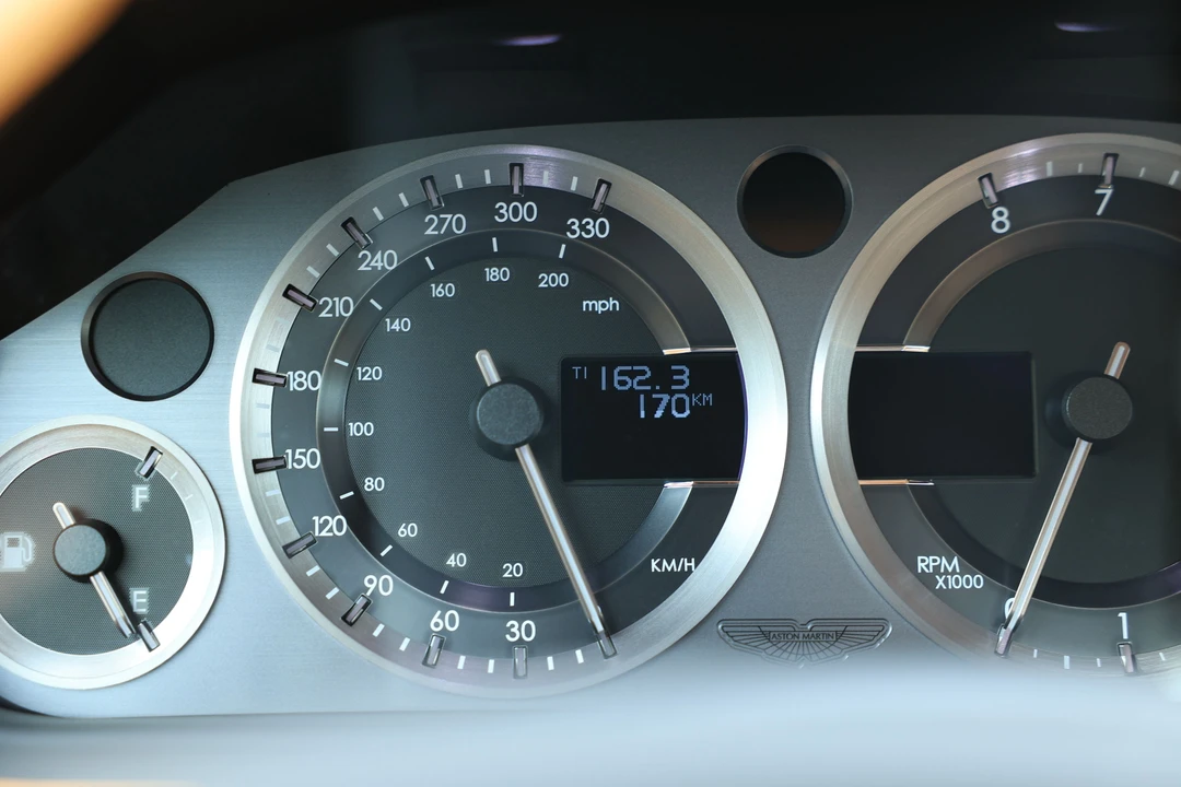 2010 Aston Martin DB9 - Image 14 of 23