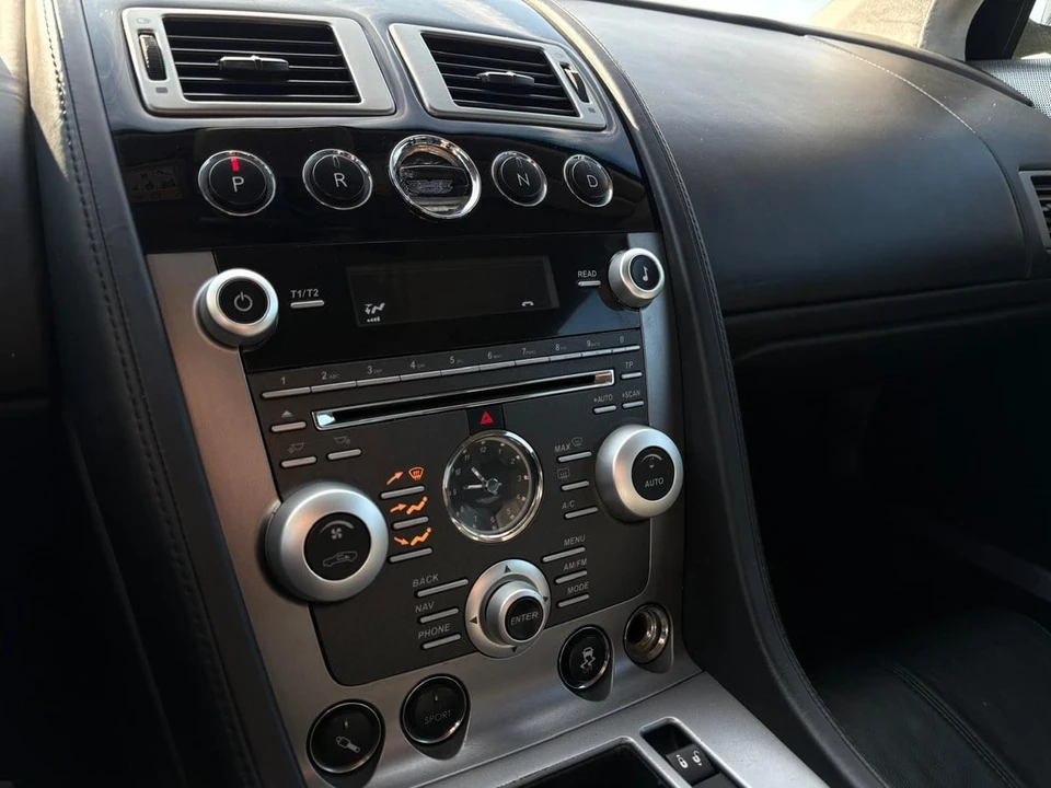 2010 Aston Martin DB9 - Image 30 of 31