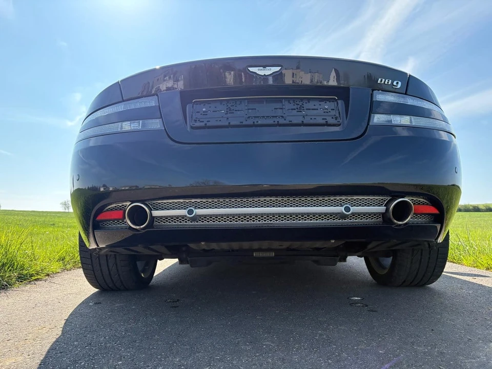 2010 Aston Martin DB9 - Image 10 of 31
