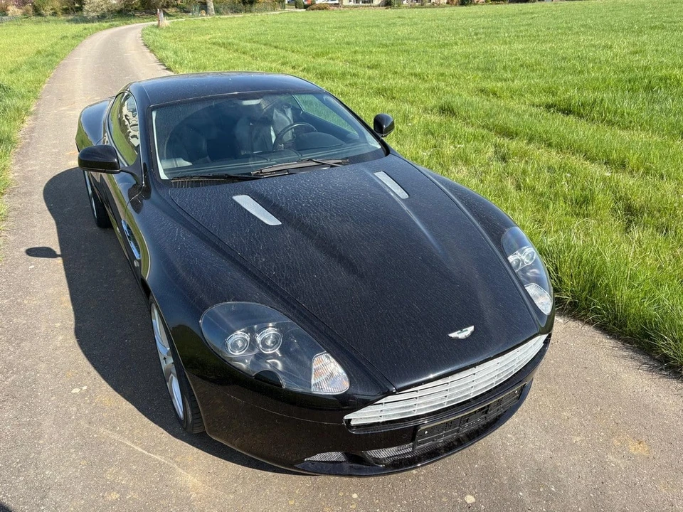 2010 Aston Martin DB9 - Image 11 of 31