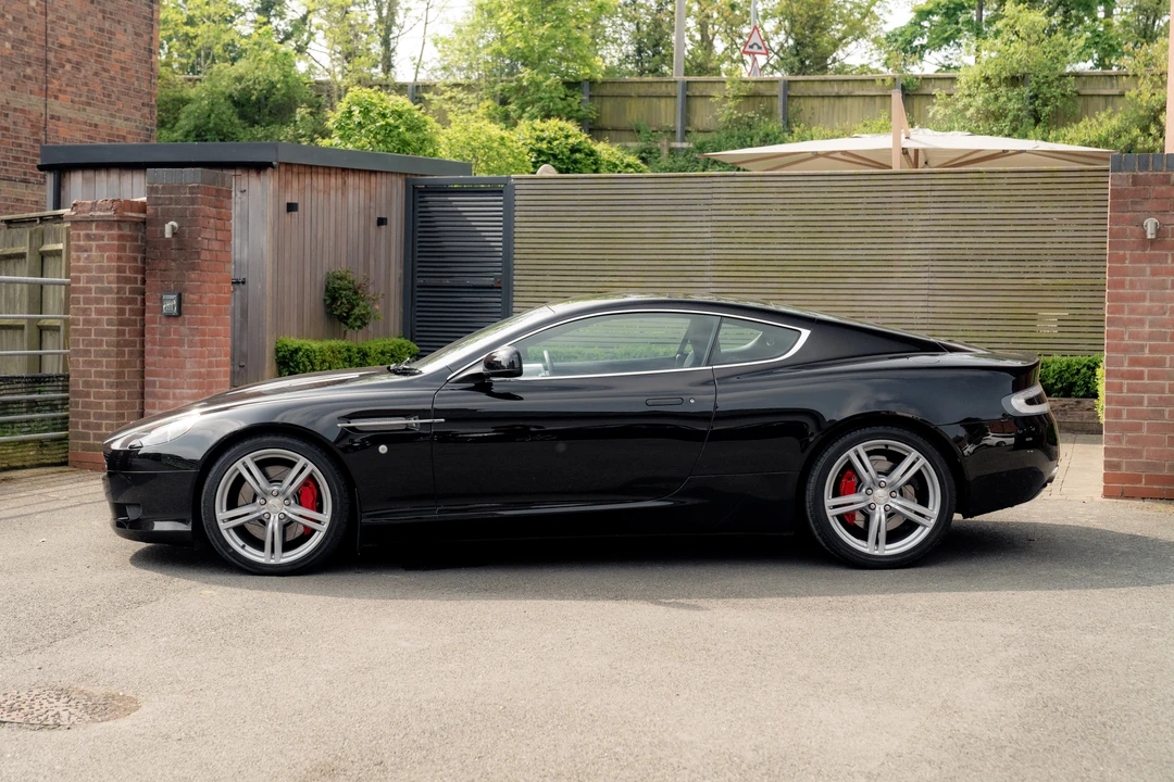 2011 Aston Martin DB9 - Image 8 of 31