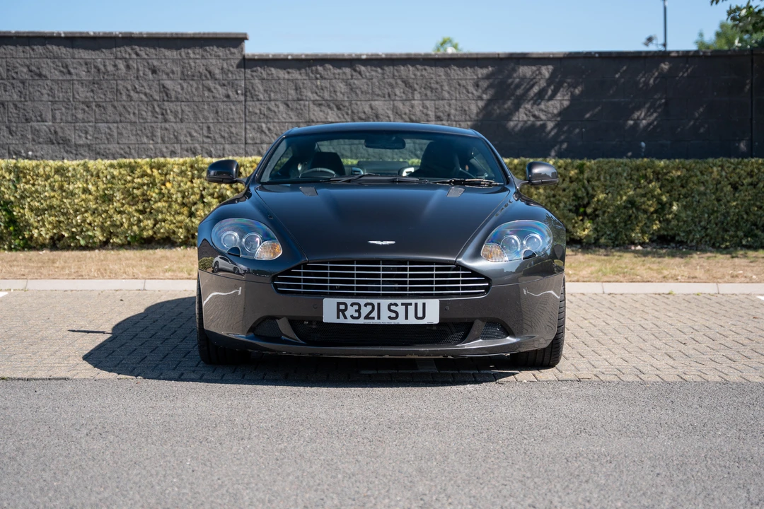 2010 Aston Martin DB9 - Image 2 of 31