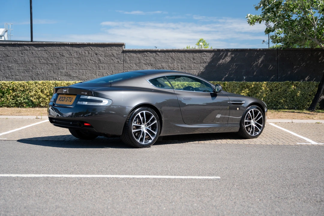 2010 Aston Martin DB9 - Image 7 of 31