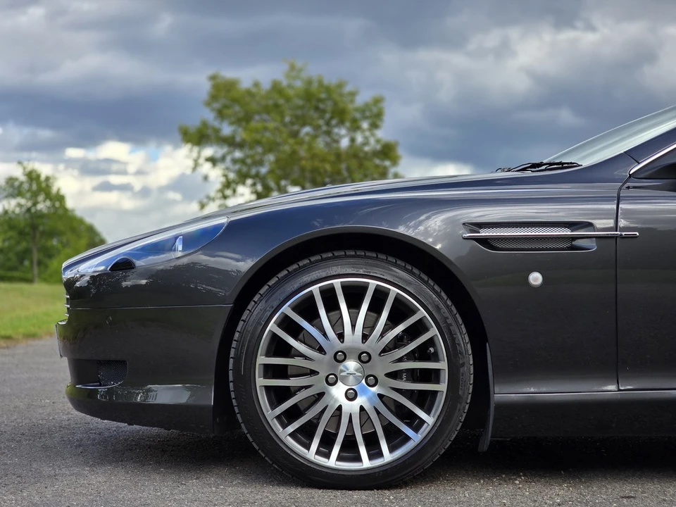 2010 Aston Martin DB9 - Image 22 of 30