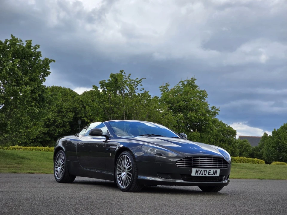 2010 Aston Martin DB9 - Image 16 of 30