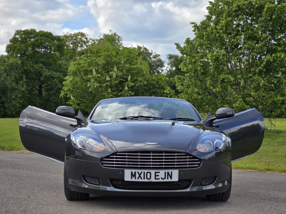 2010 Aston Martin DB9 - Image 13 of 30
