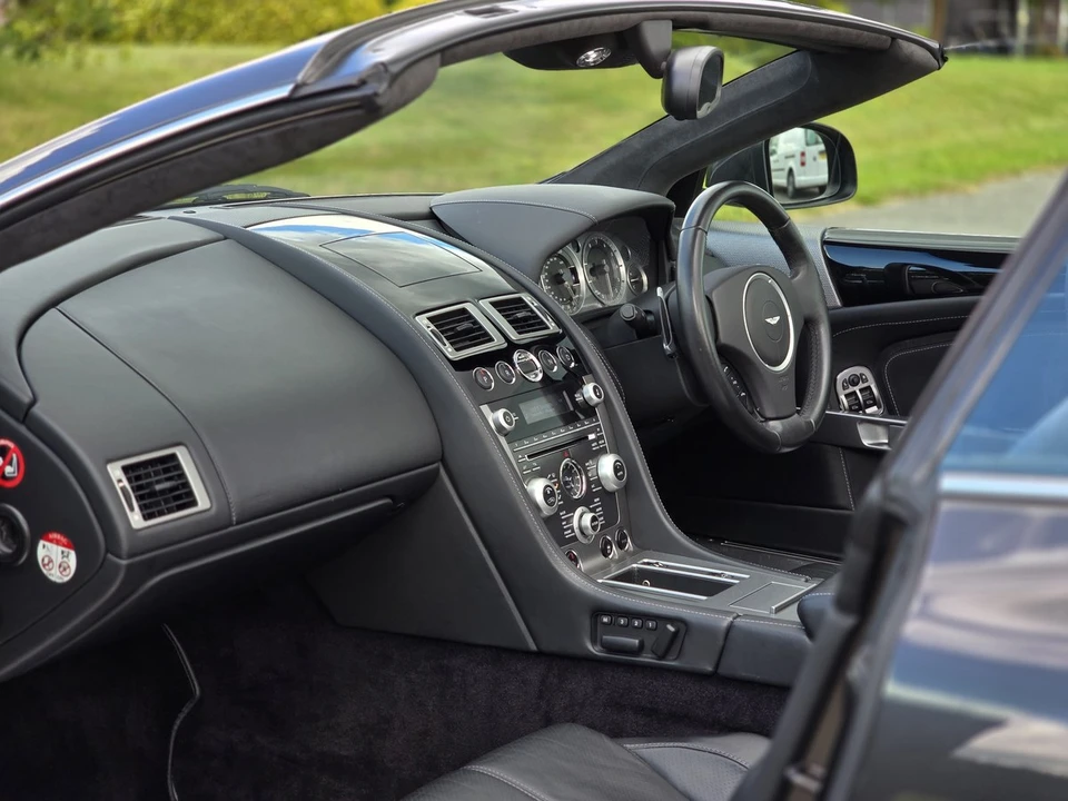 2010 Aston Martin DB9 - Image 26 of 30