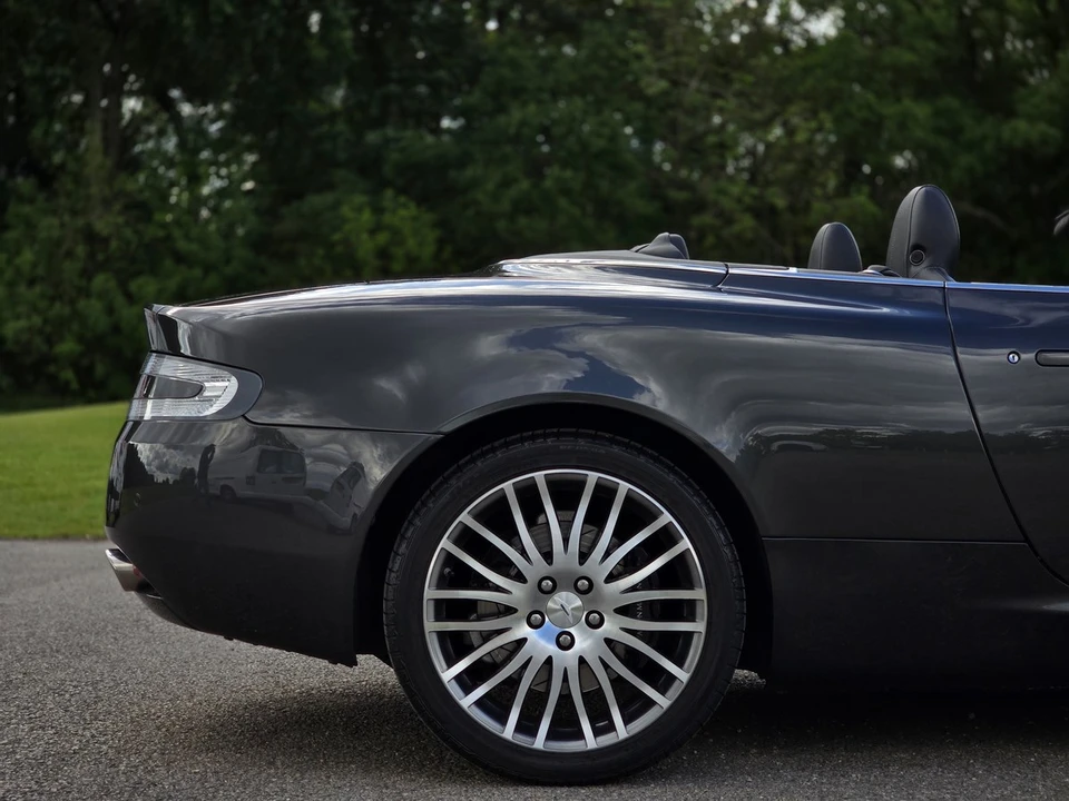 2010 Aston Martin DB9 - Image 24 of 30