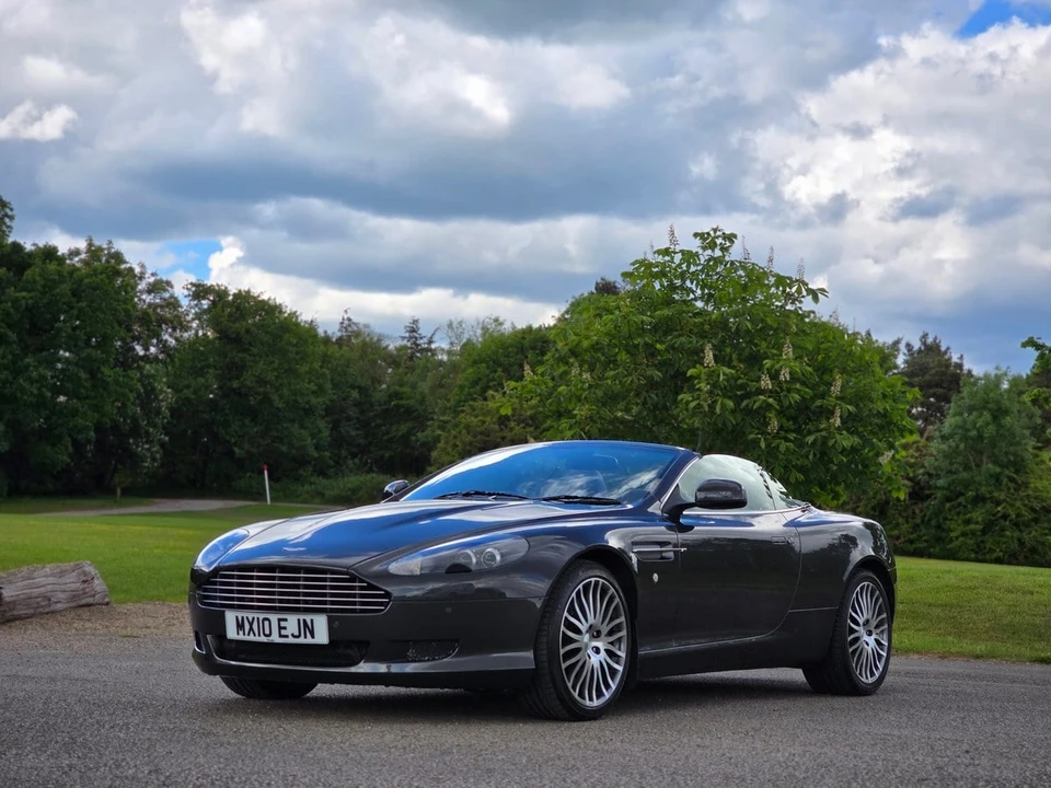 2010 Aston Martin DB9 - Image 17 of 30