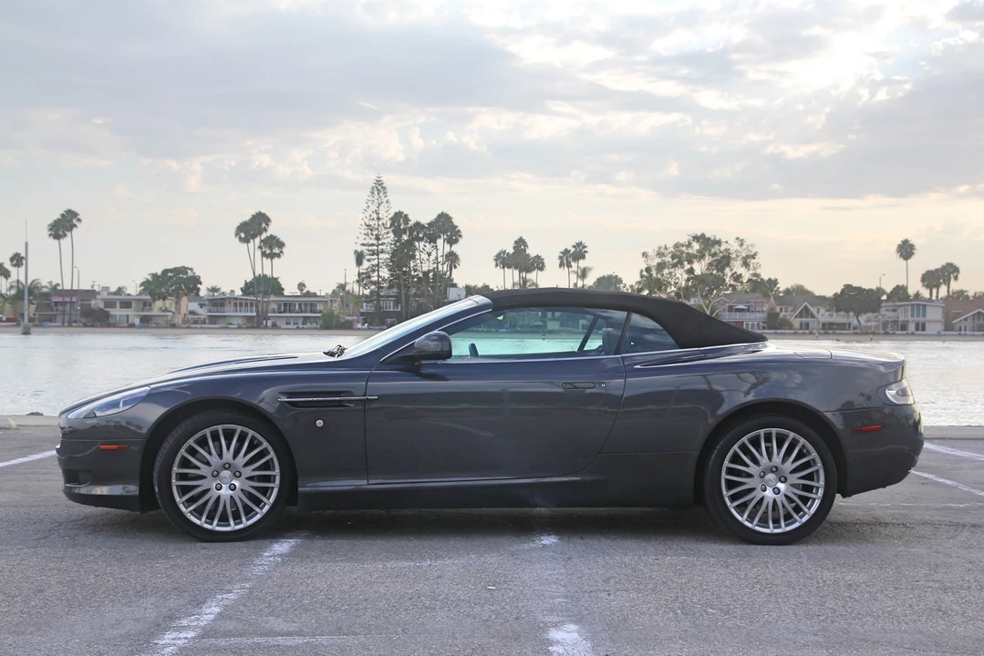 2010 Aston Martin DB9 - Image 11 of 31