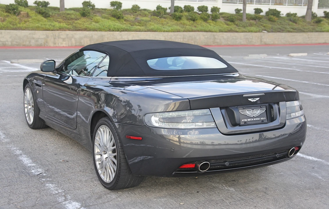 2010 Aston Martin DB9 - Image 17 of 31