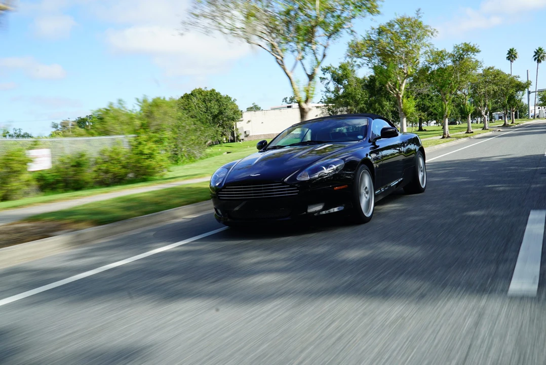 2010 Aston Martin DB9 - Image 19 of 31