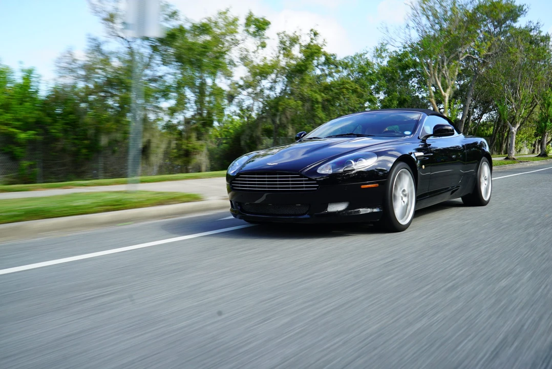 2010 Aston Martin DB9 - Image 17 of 31