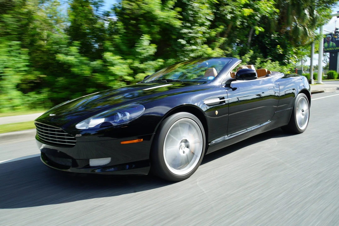 2010 Aston Martin DB9 - Image 2 of 31