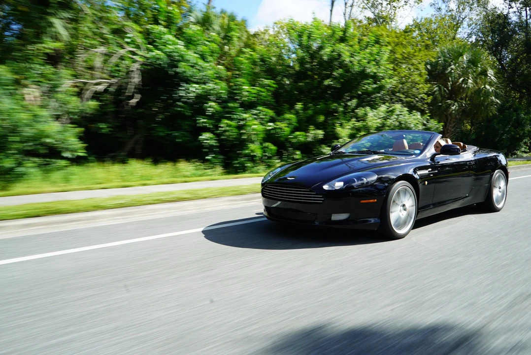 2010 Aston Martin DB9 - Image 7 of 31