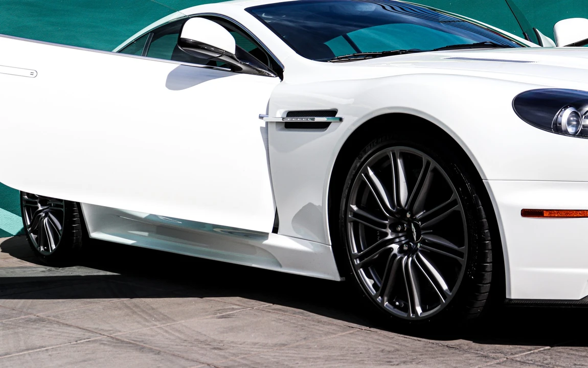 2010 Aston Martin DBS (2008-2012) - Image 27 of 31