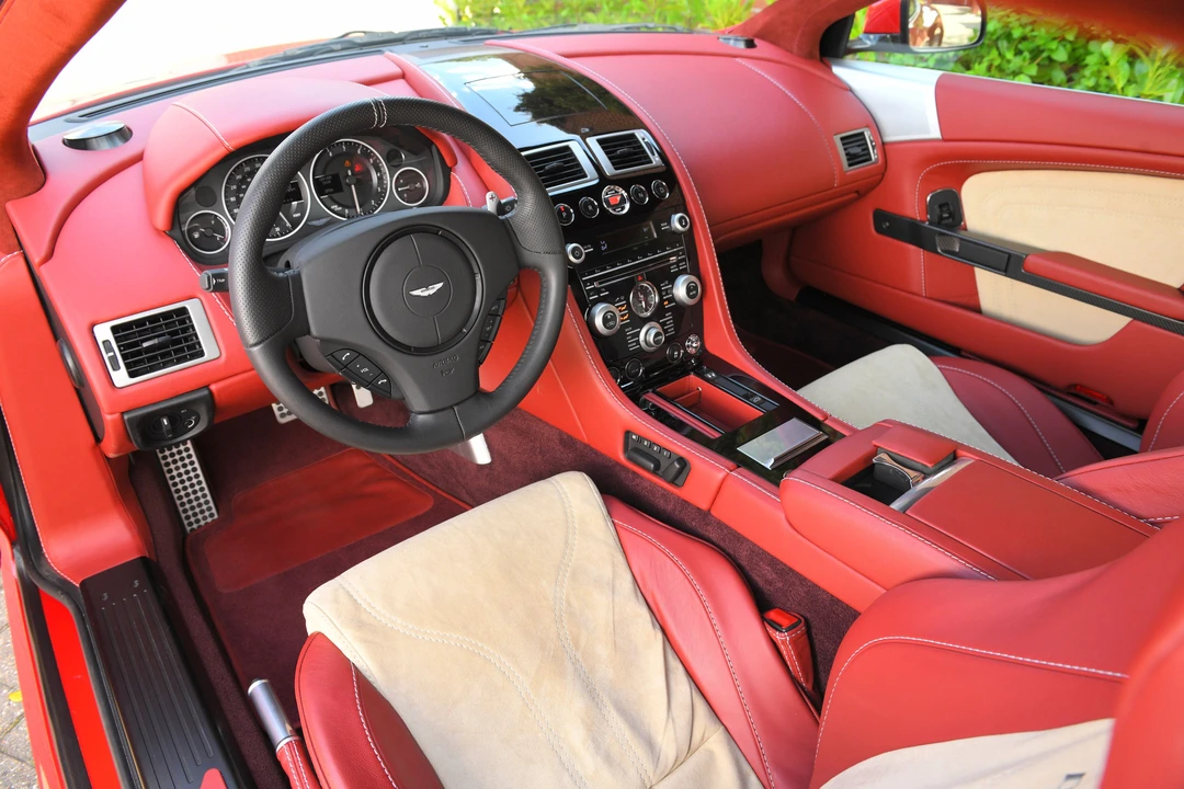 2010 Aston Martin DBS (2008-2012) - Image 10 of 31
