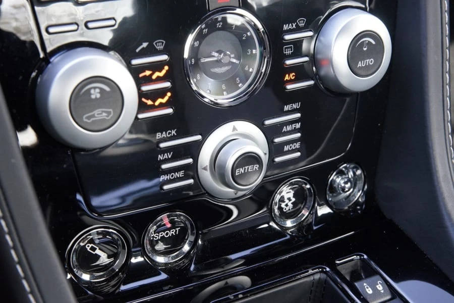 2010 Aston Martin DBS (2008-2012) - Image 7 of 11