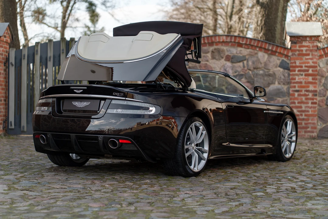 2010 Aston Martin DBS (2008-2012) - Image 11 of 31