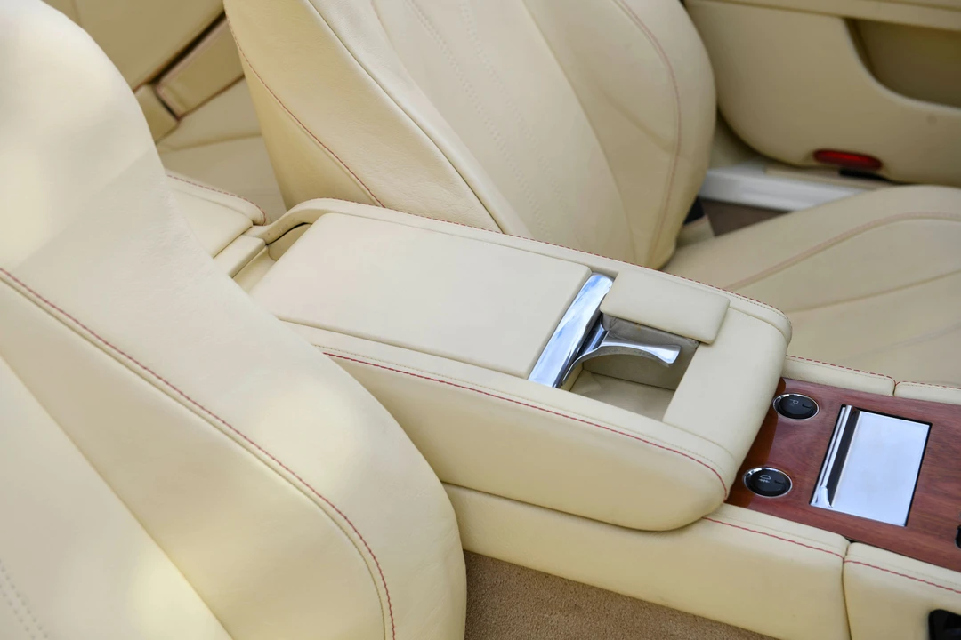 2010 Aston Martin DBS (2008-2012) - Image 16 of 31