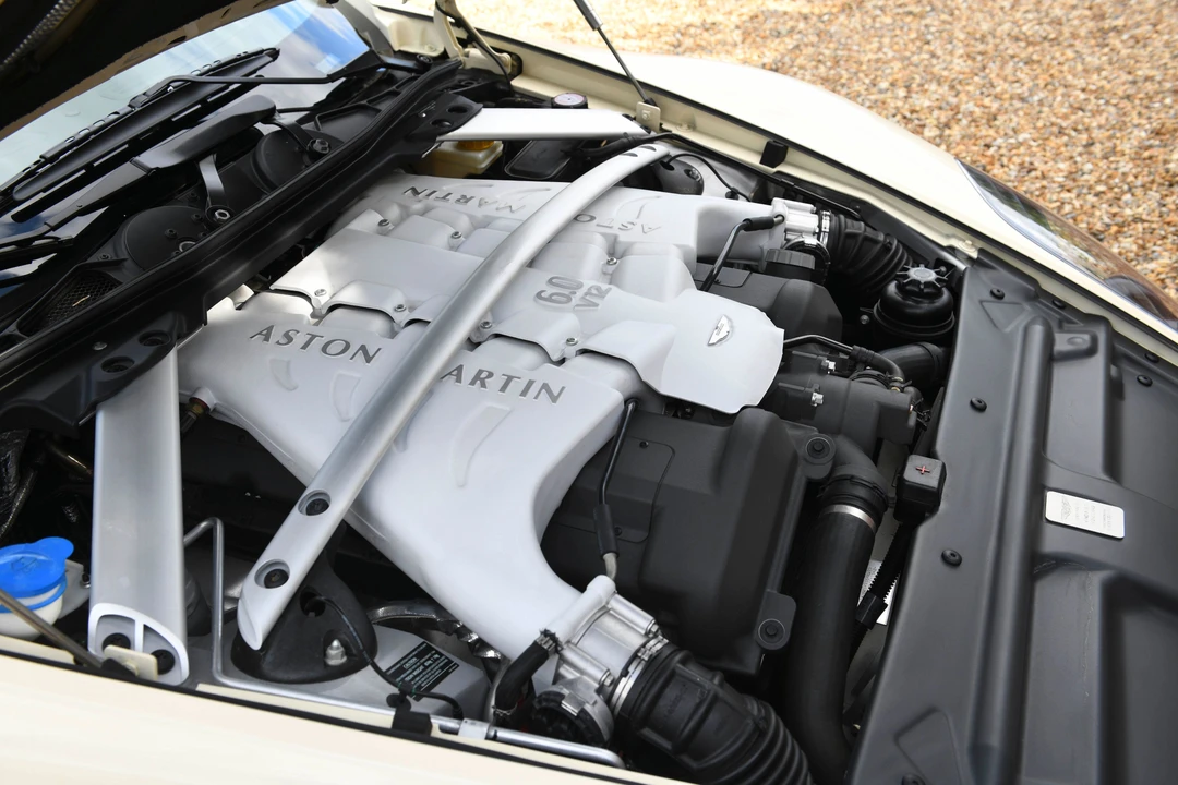 2010 Aston Martin DBS (2008-2012) - Image 24 of 31
