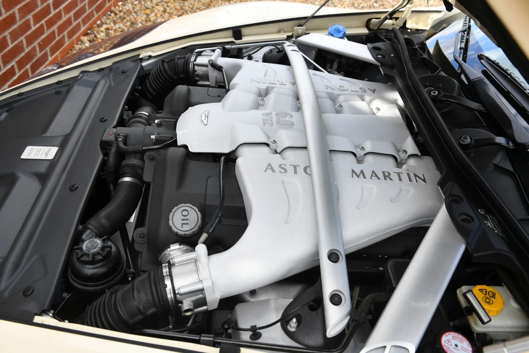 2010 Aston Martin DBS (2008-2012) - Image 23 of 31