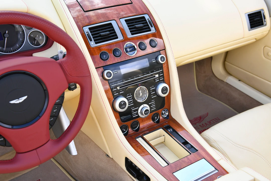 2010 Aston Martin DBS (2008-2012) - Image 12 of 31