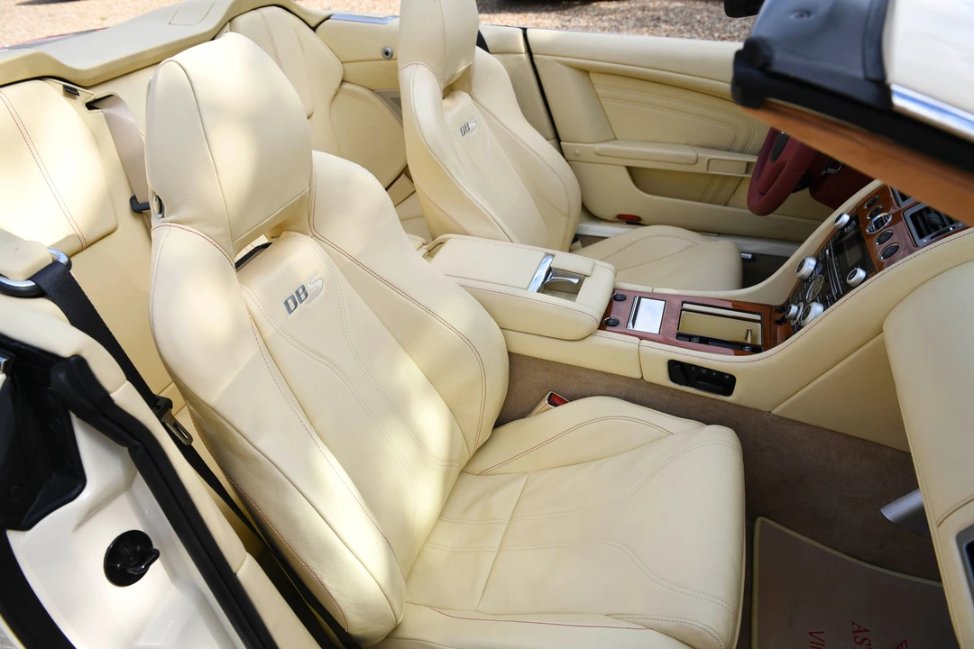 2010 Aston Martin DBS (2008-2012) - Image 14 of 31