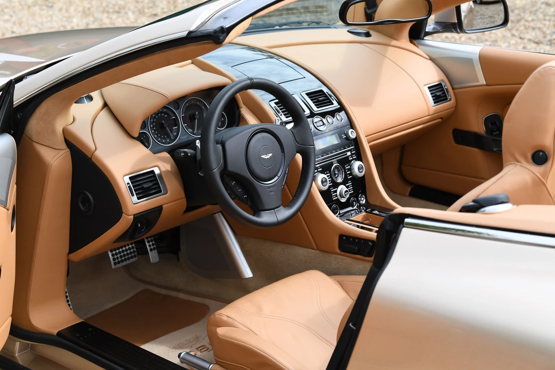 2010 Aston Martin DBS (2008-2012) - Image 11 of 27
