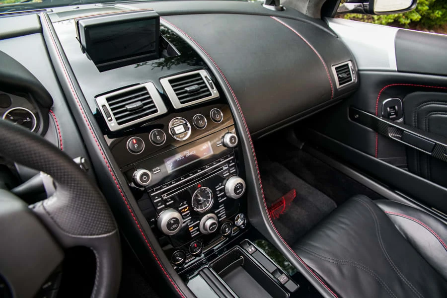 2010 Aston Martin DBS (2008-2012) - Image 4 of 10