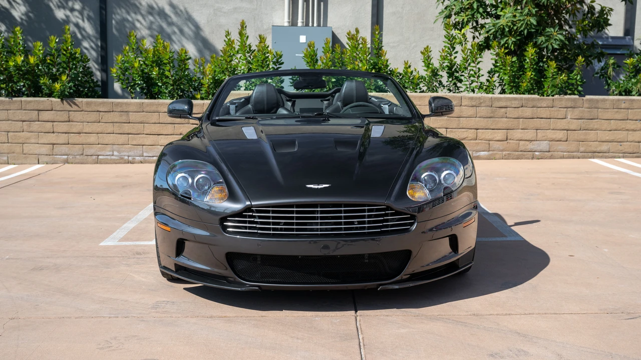 2010 Aston Martin DBS (2008-2012) - Image 2 of 31