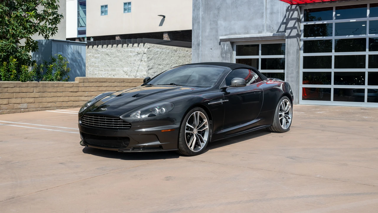 2010 Aston Martin DBS (2008-2012) - Image 16 of 31