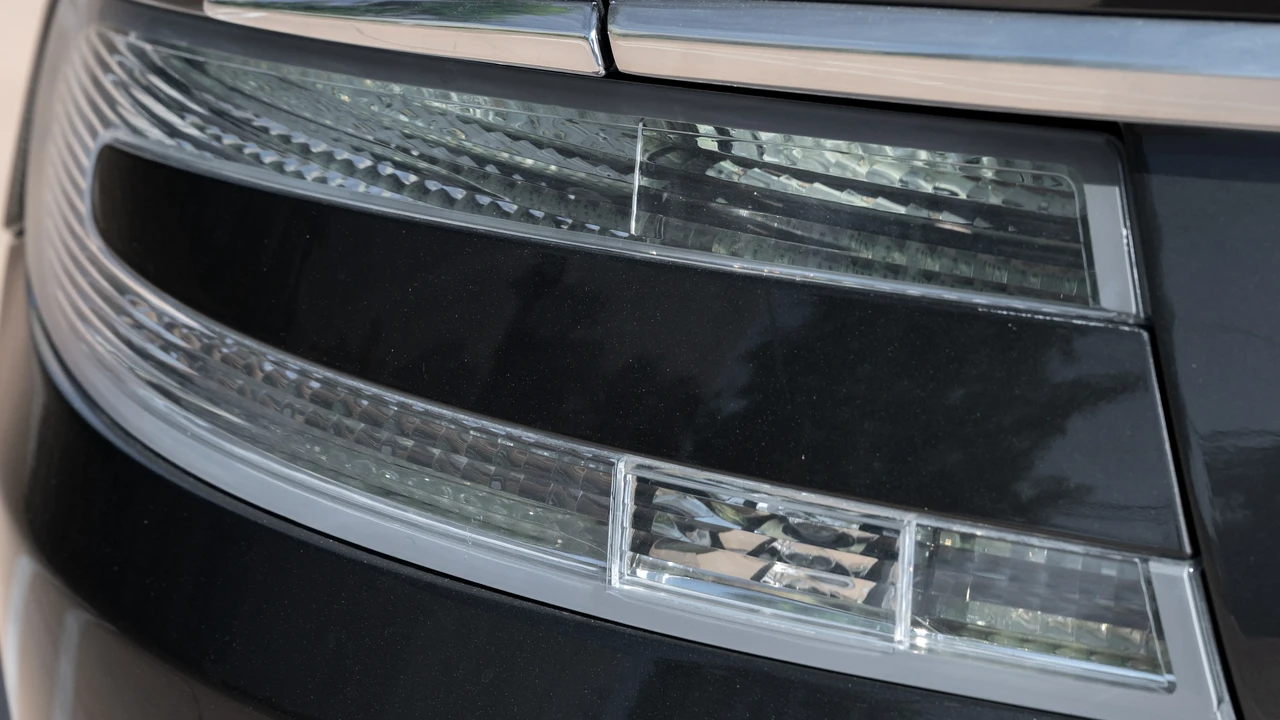 2010 Aston Martin DBS (2008-2012) - Image 23 of 31