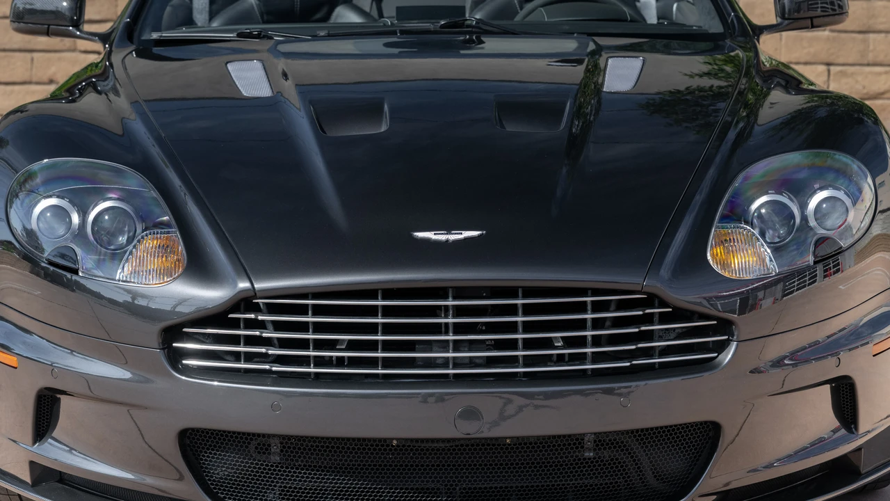 2010 Aston Martin DBS (2008-2012) - Image 17 of 31