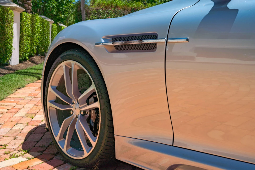 2010 Aston Martin DBS (2008-2012) - Image 23 of 31
