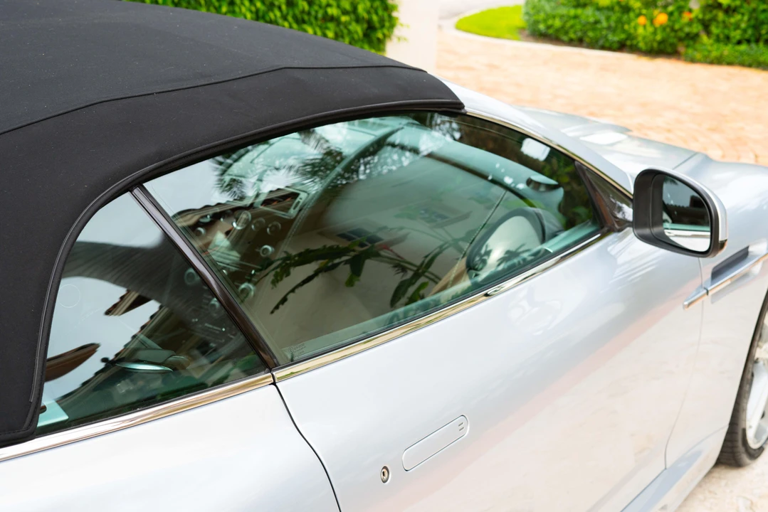 2010 Aston Martin DBS (2008-2012) - Image 25 of 31