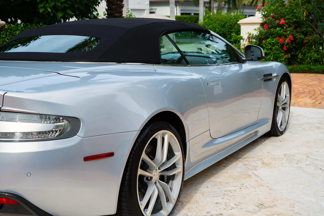 2010 Aston Martin DBS (2008-2012) - Image 17 of 31